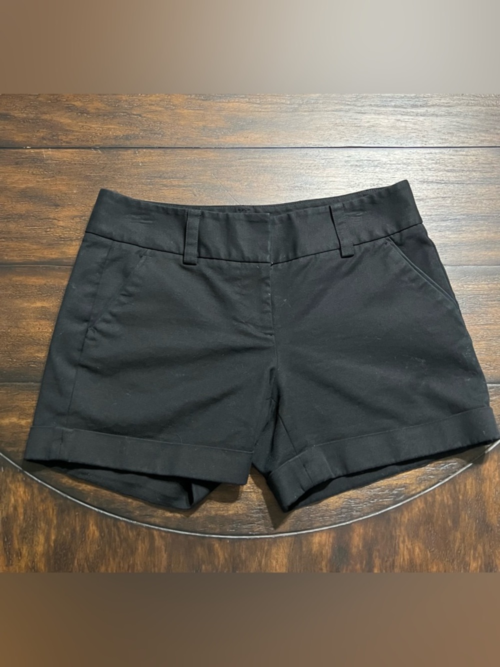 Vince Camuto Size 6 Black High-Waist Flat Front Cuffed Shorts Classic Everyday
